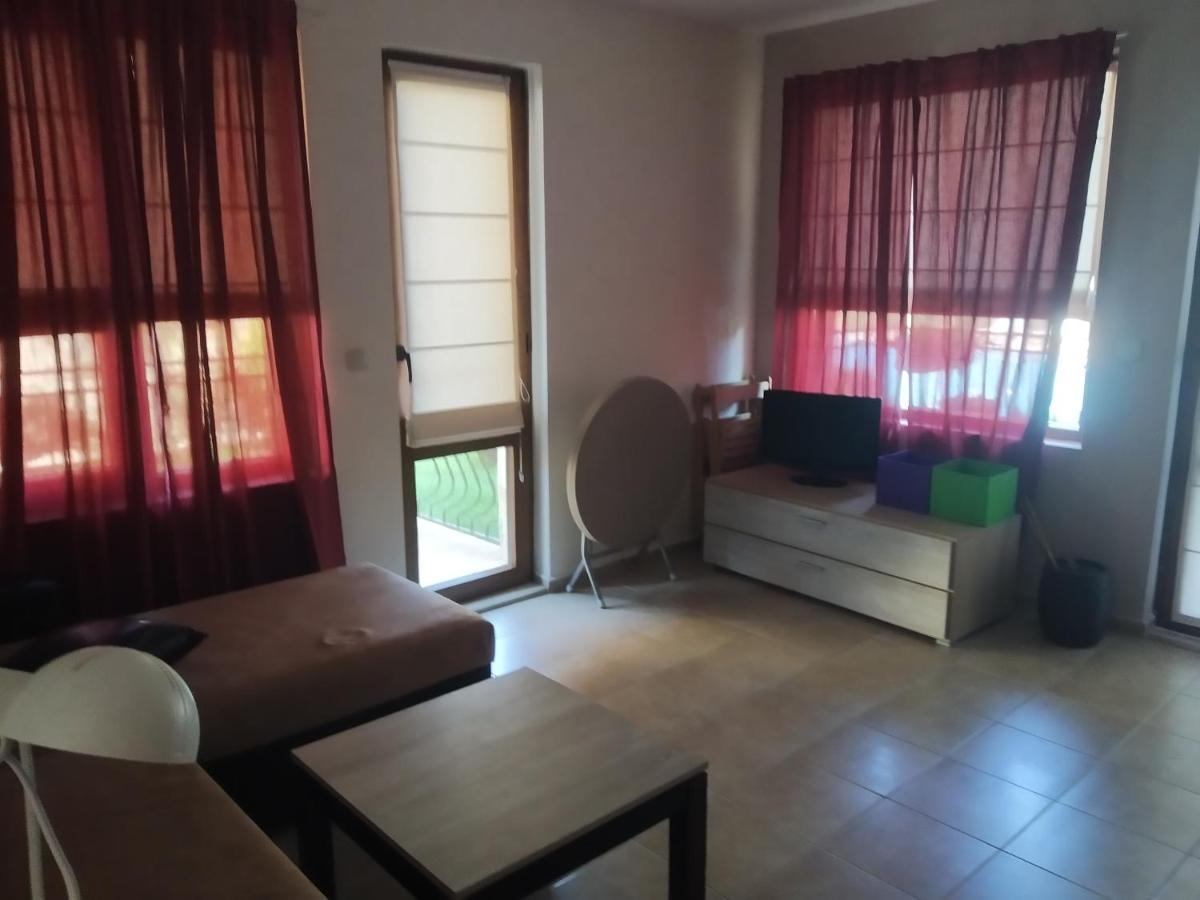 Лилия Appartement Sozopol Buitenkant foto